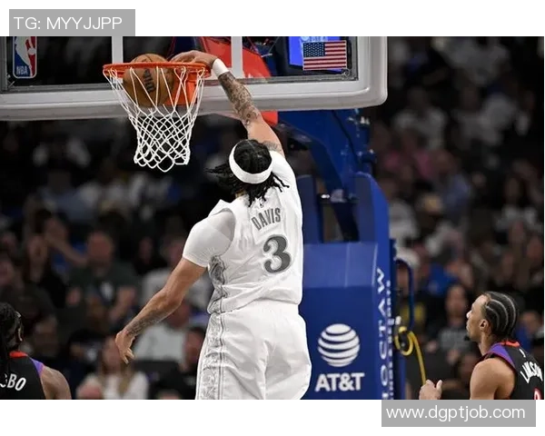 基德确认拉塞尔能出战今日湖人季前赛有望面对旧主带来激烈对决